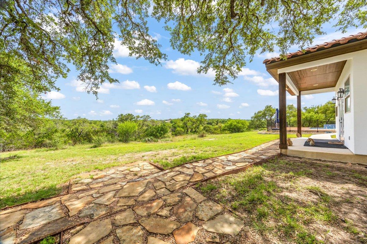 230 Dry Bear Crk, New Braunfels, TX 78132