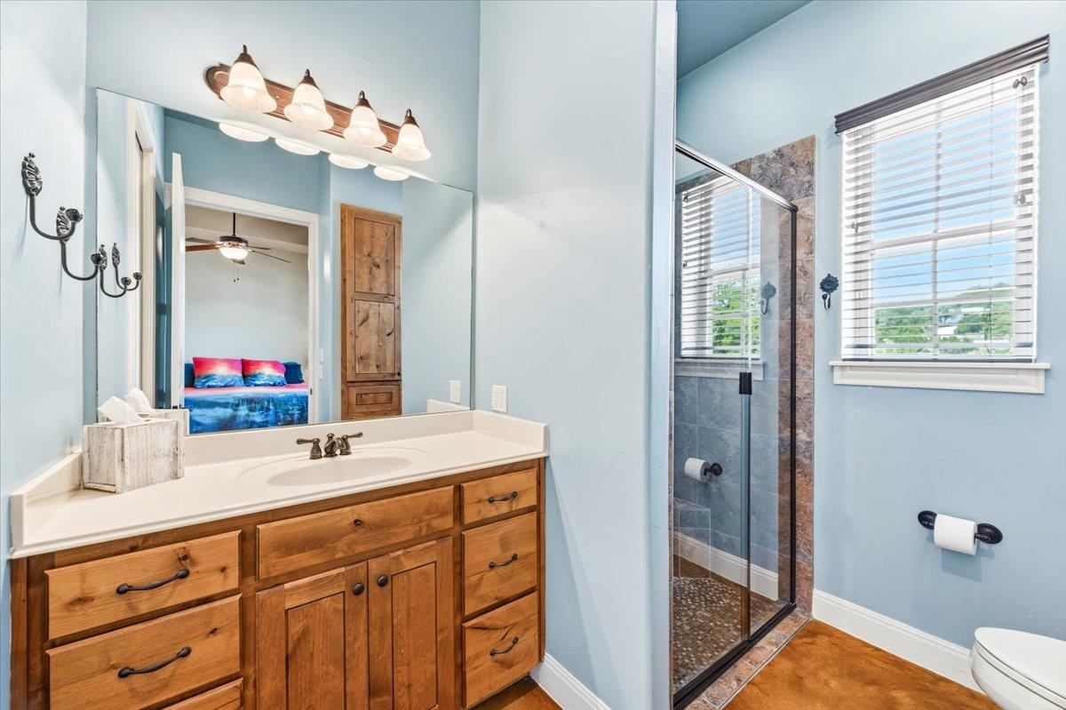 230 Dry Bear Crk, New Braunfels, TX 78132