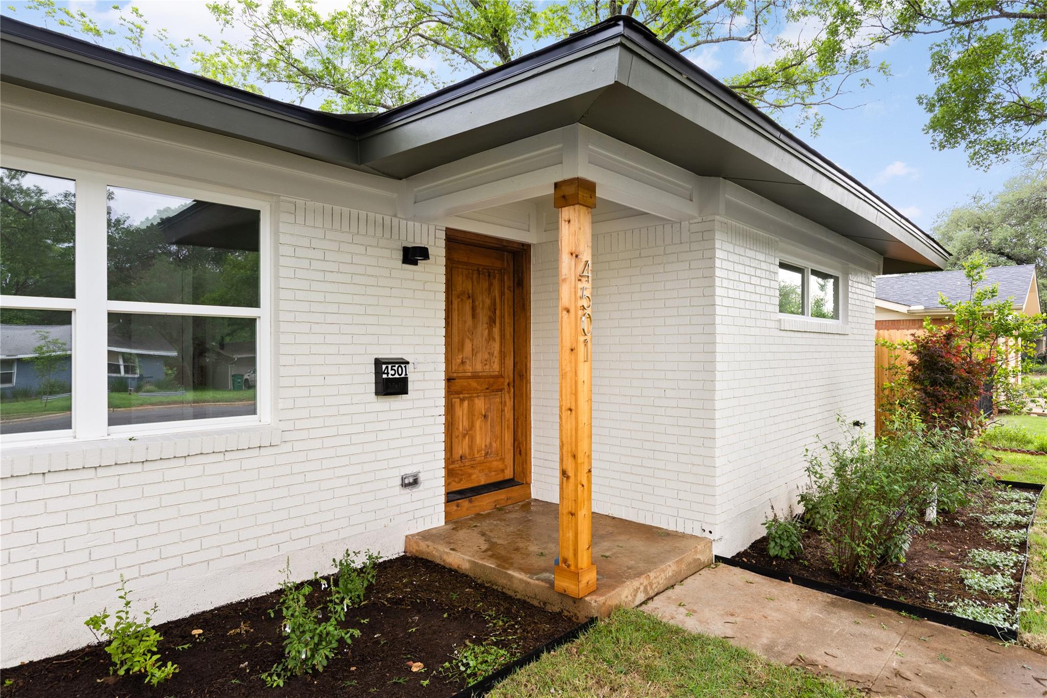 4501 Pack Saddle Pass, Austin, TX 78745