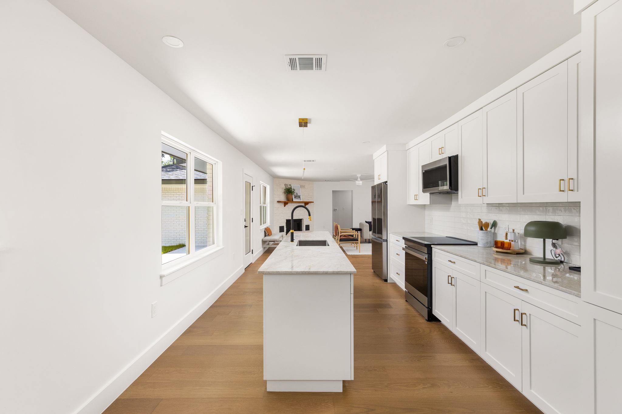 4501 Pack Saddle Pass, Austin, TX 78745