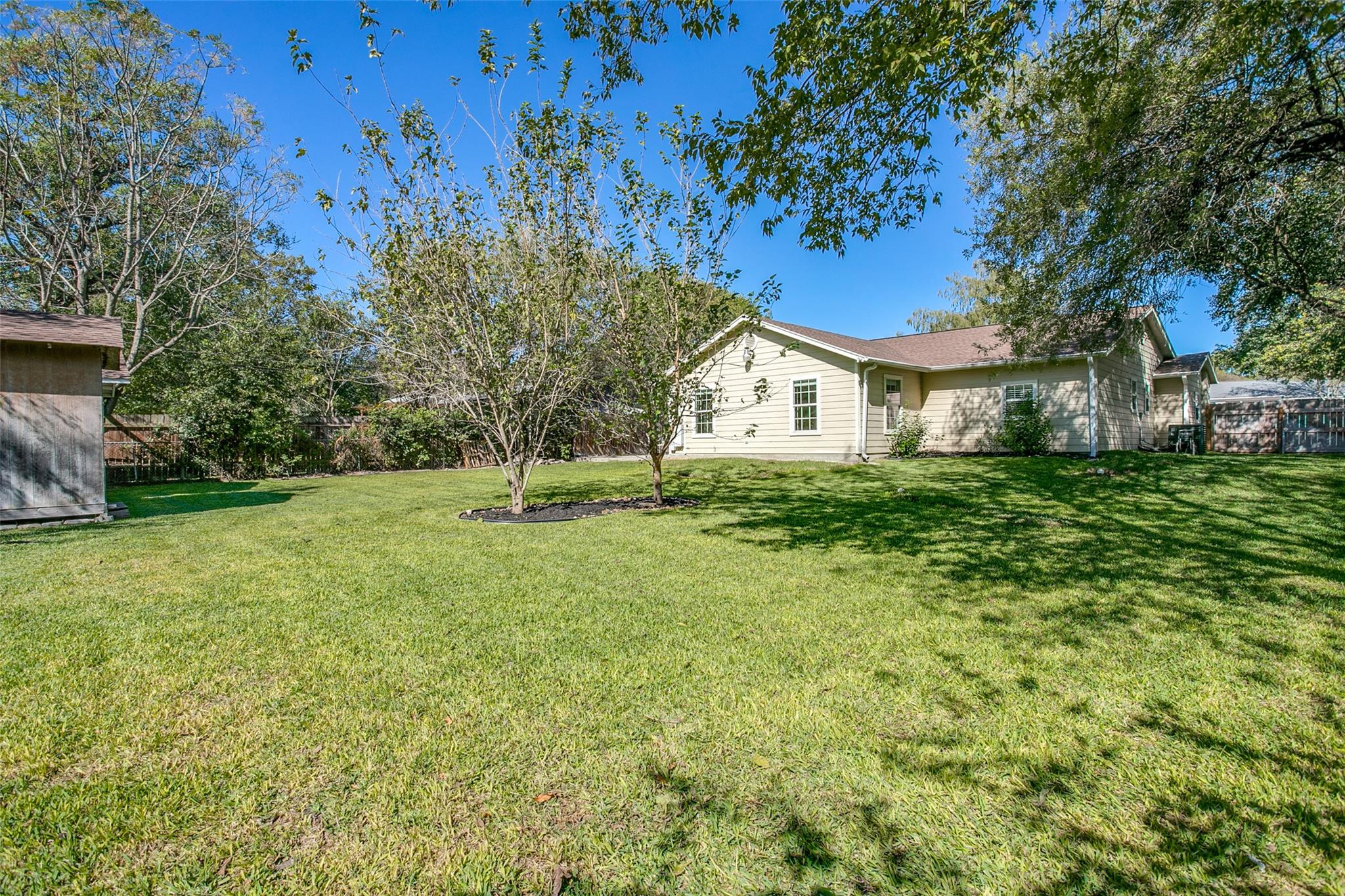 332 Tuttle Rd, Terrell Hills, TX 78209