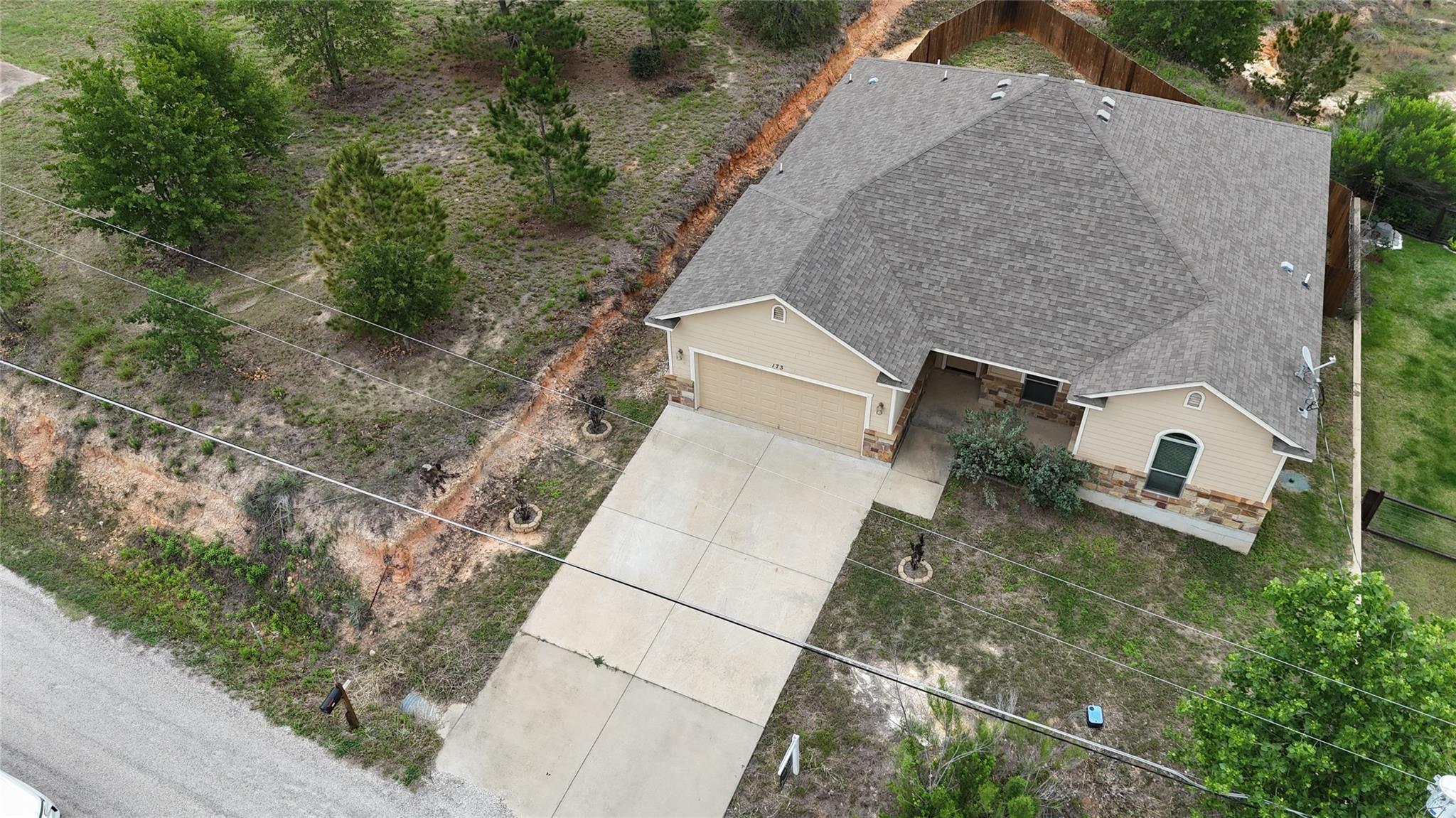 173 Kipahulu Dr, Bastrop, TX 78602