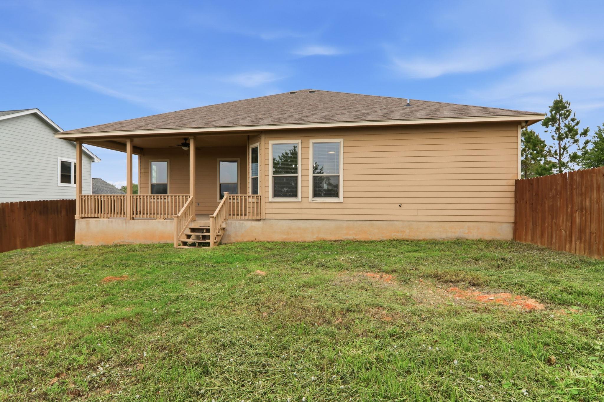 173 Kipahulu Dr, Bastrop, TX 78602