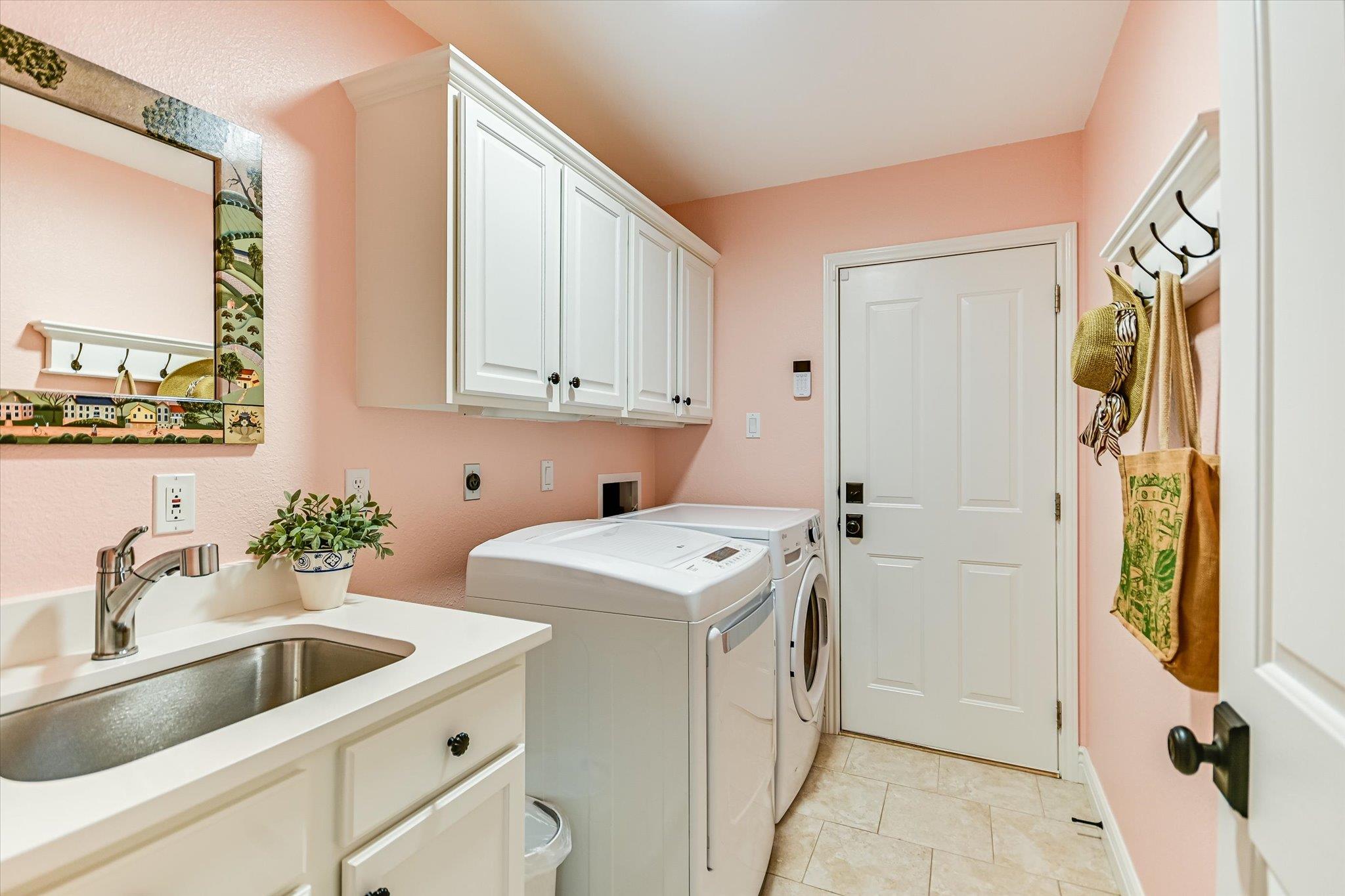 9225 Edwardson Ln, Austin, TX 78749