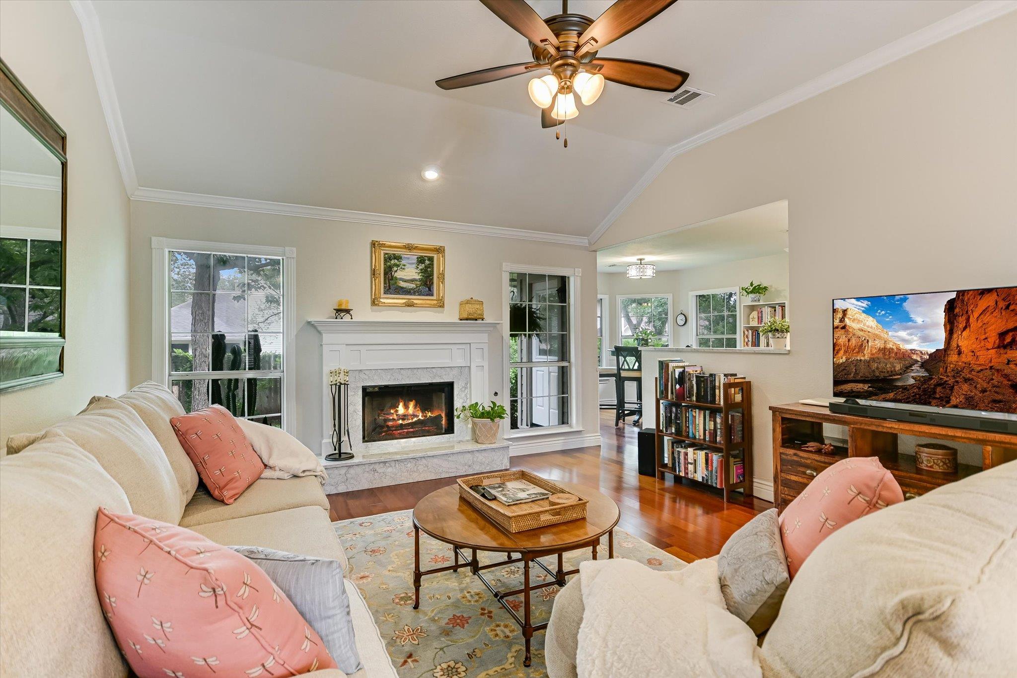 9225 Edwardson Ln, Austin, TX 78749