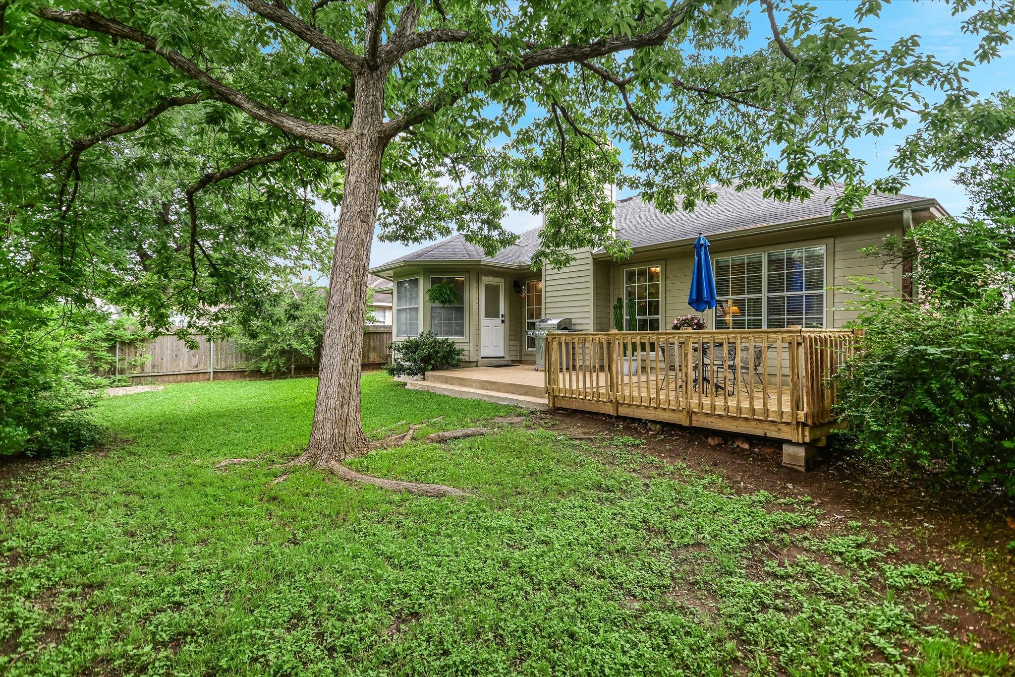 9225 Edwardson Ln, Austin, TX 78749