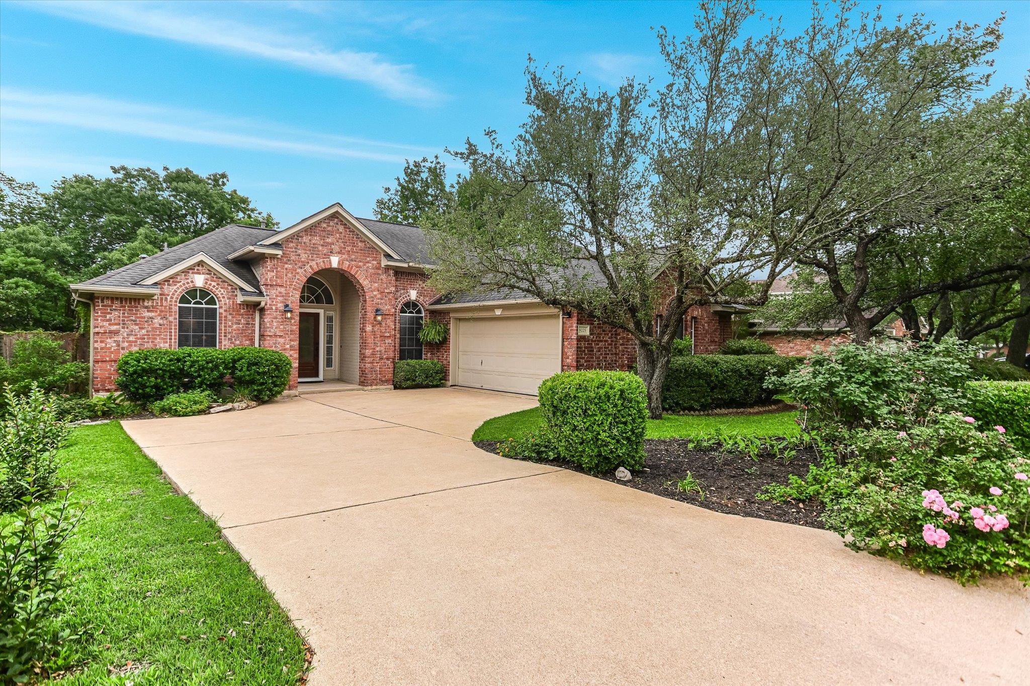 9225 Edwardson Ln, Austin, TX 78749