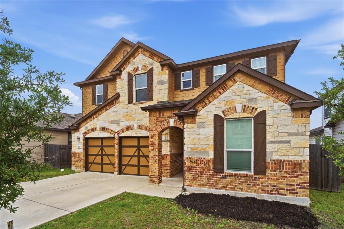 282 Crimson Ln, Kyle, TX 78640