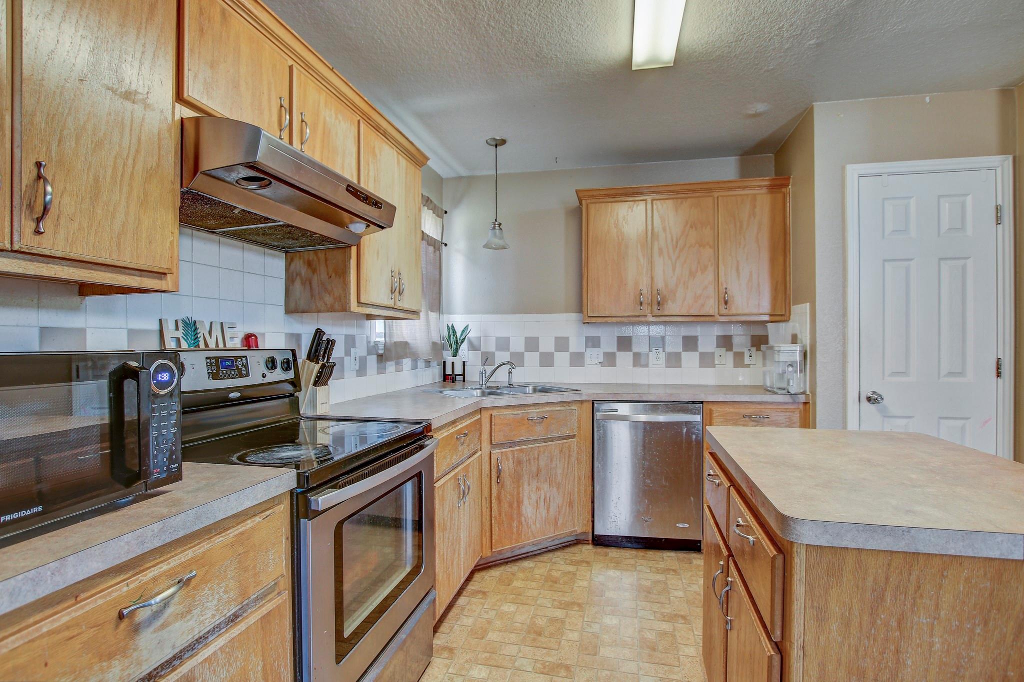 302 Sumac Trl, Copperas Cove, TX 76522