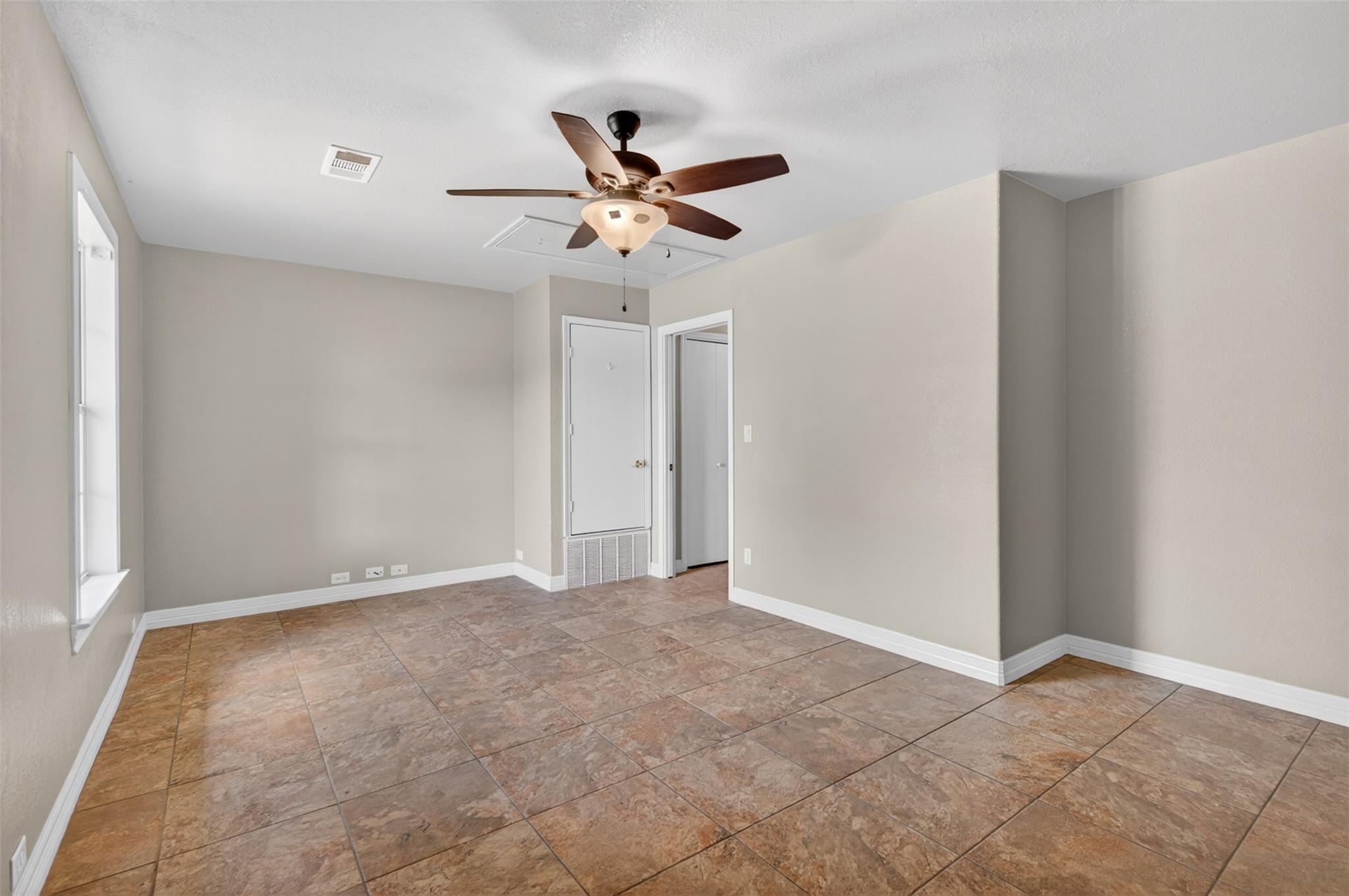 2171 Briggs Rd, Killeen, TX 76549