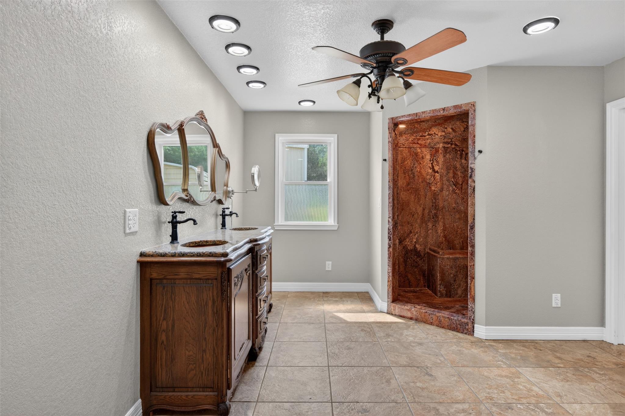 2171 Briggs Rd, Killeen, TX 76549