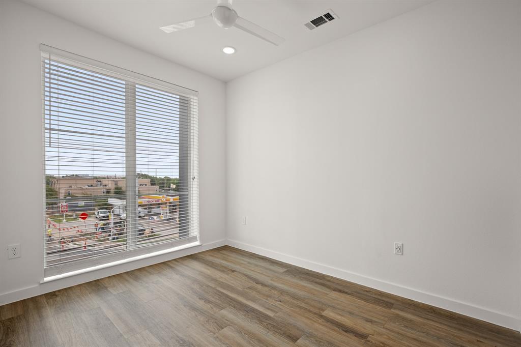 6324 N Lamar Blvd # 424, Austin, TX 78752