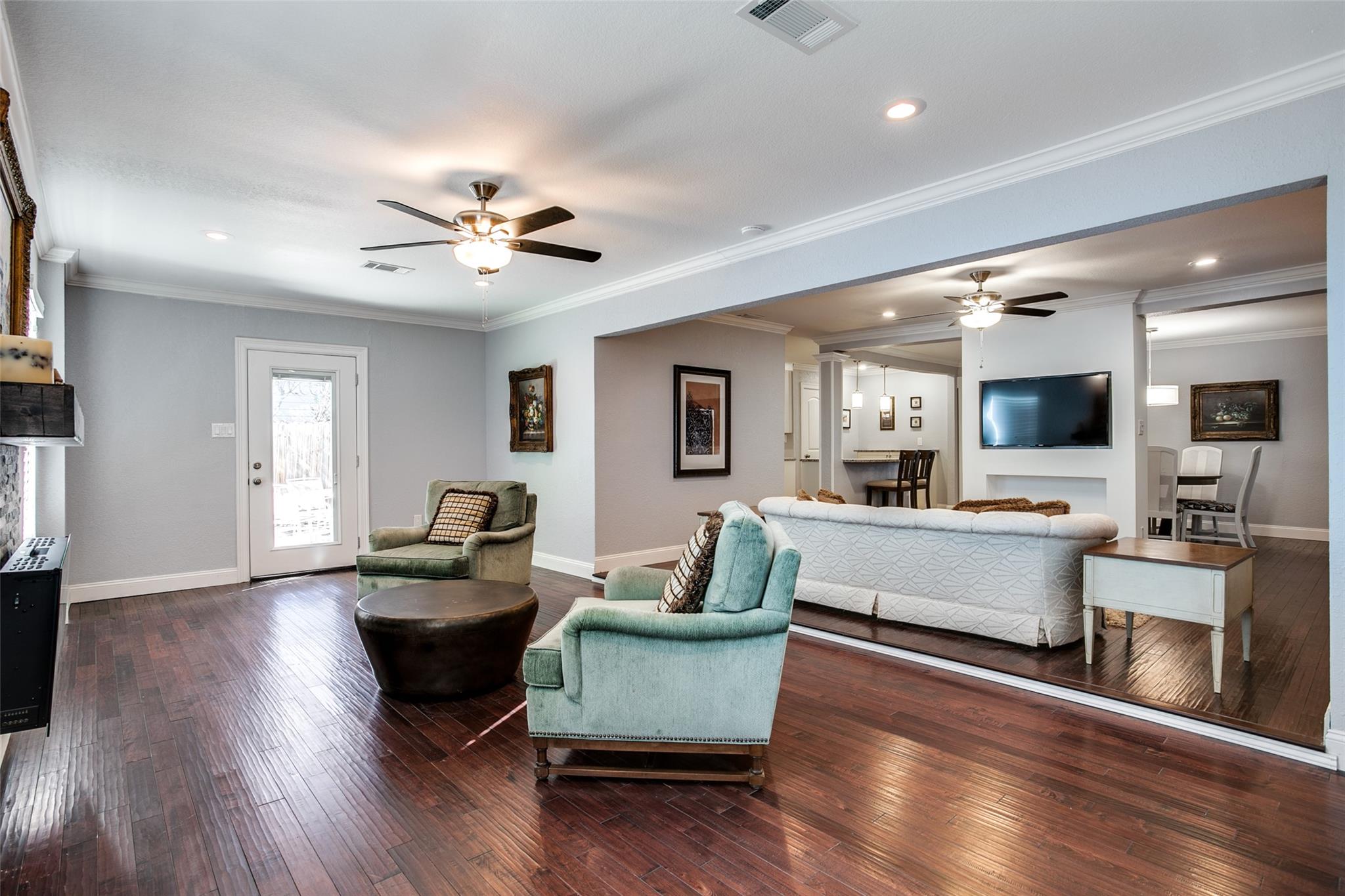 332 Tuttle Rd, Terrell Hills, TX 78209