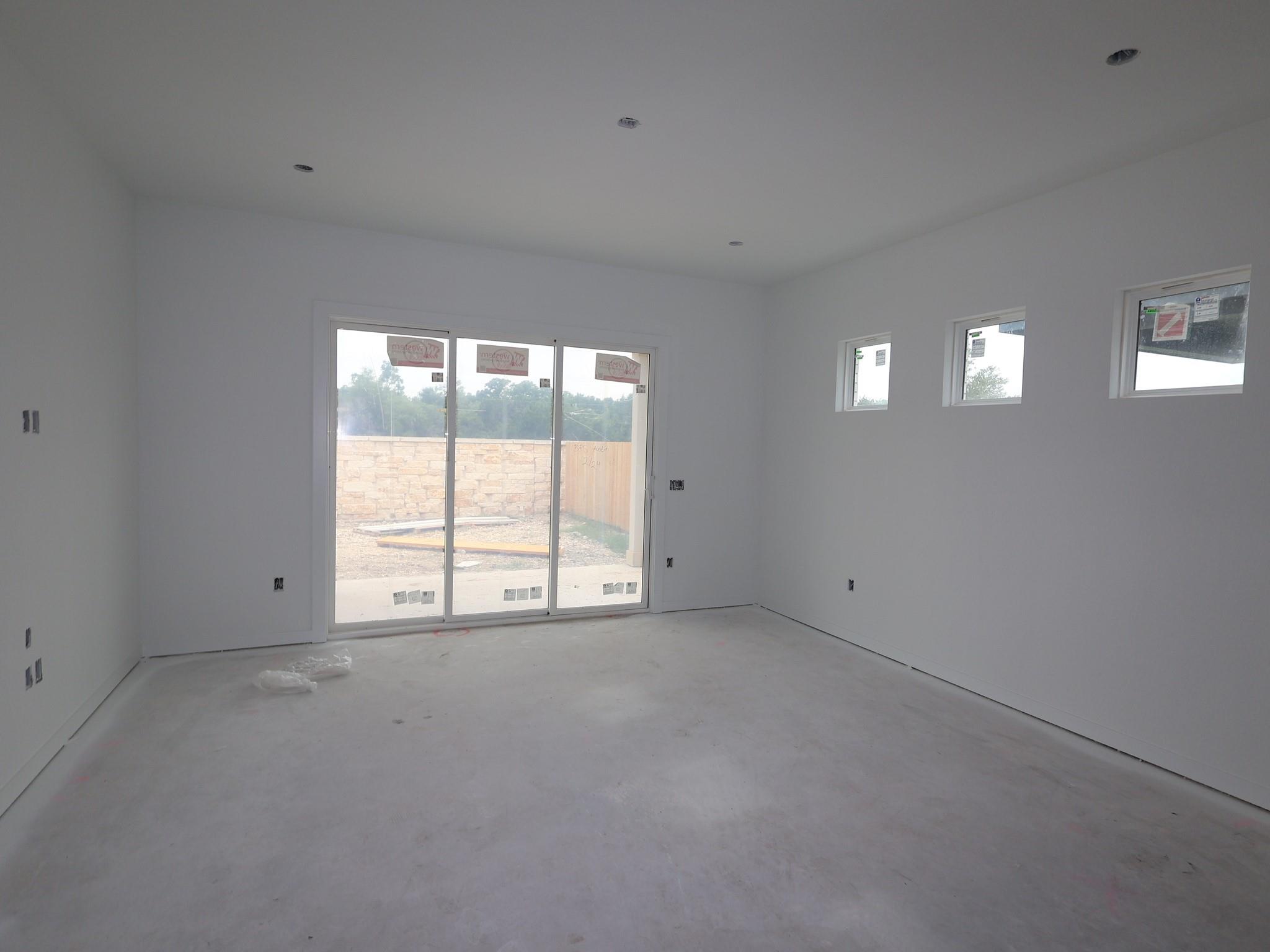 933 Corvallis Dr, Leander, TX 78641