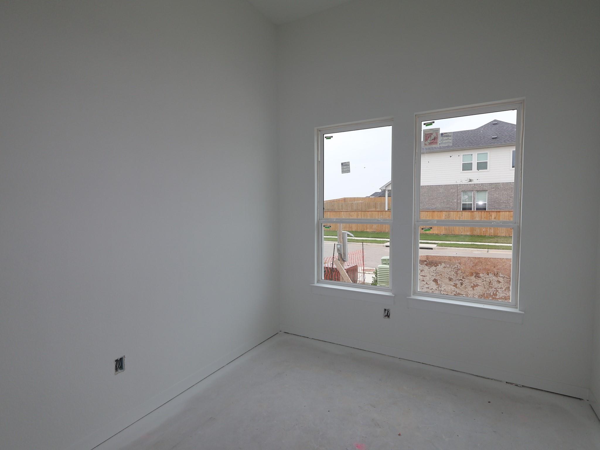 933 Corvallis Dr, Leander, TX 78641