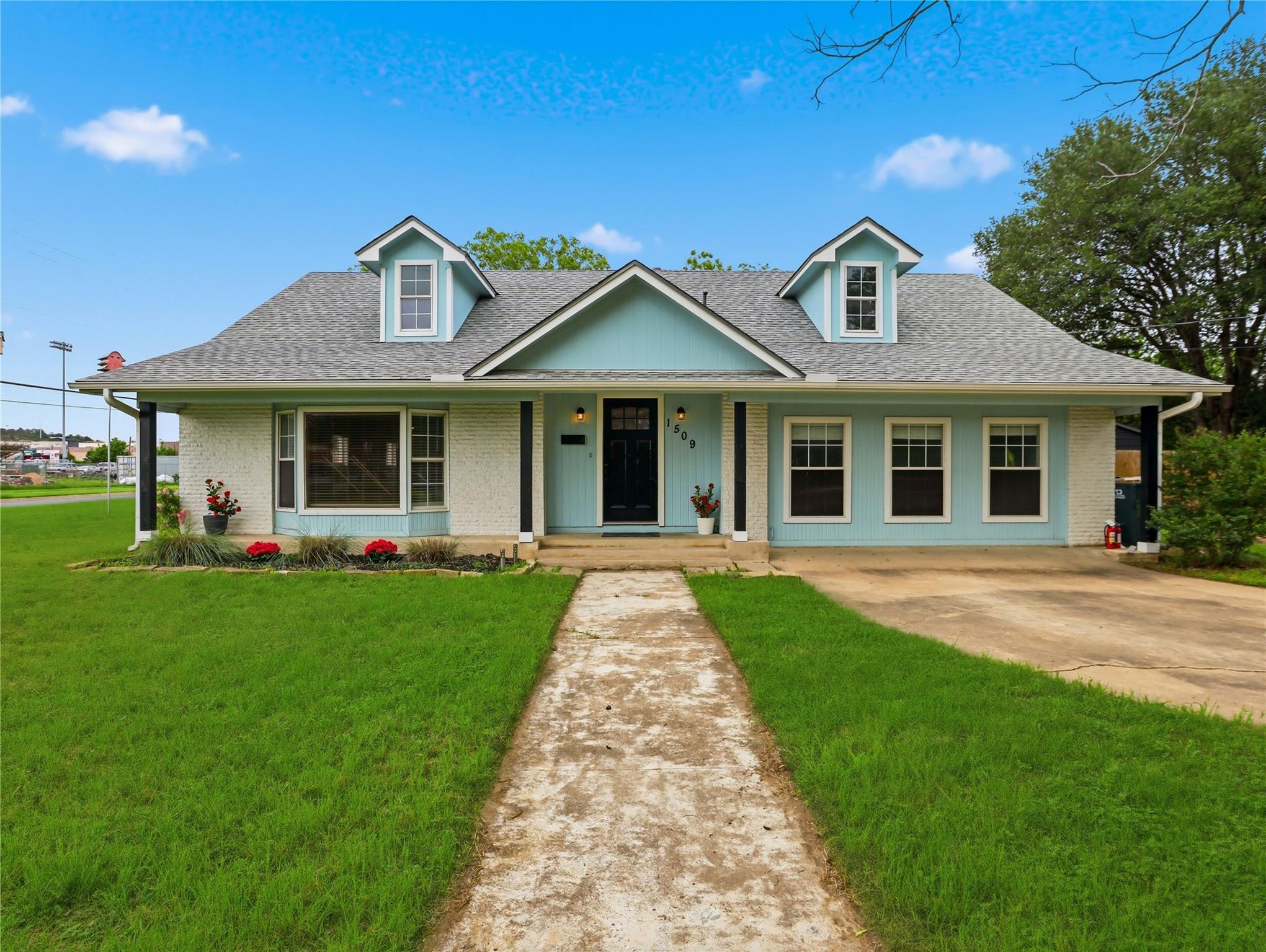 1509 Hill St, Bastrop, TX 78602