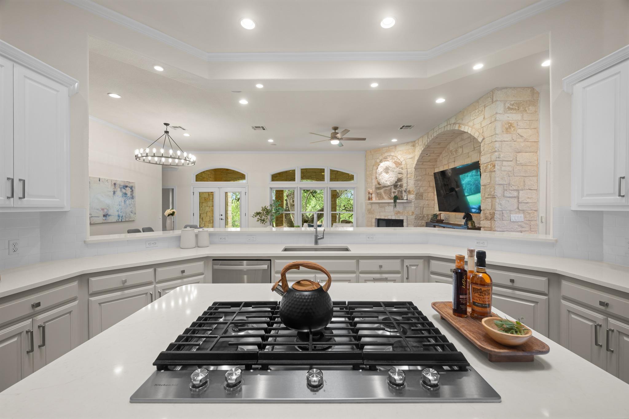 200 Colonial Affair, Austin, TX 78737