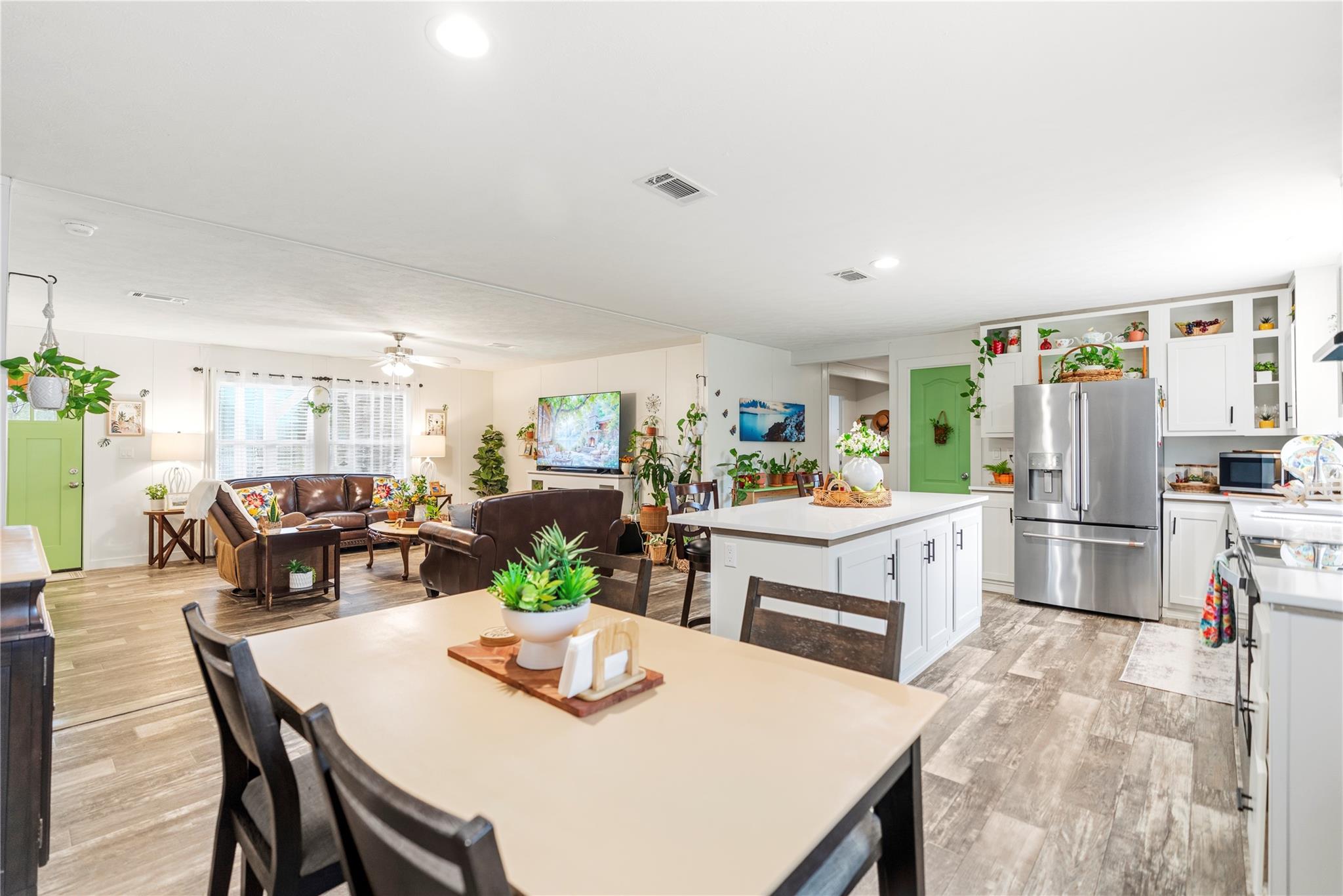387 Highway 95 Highway S, Elgin, TX 78621