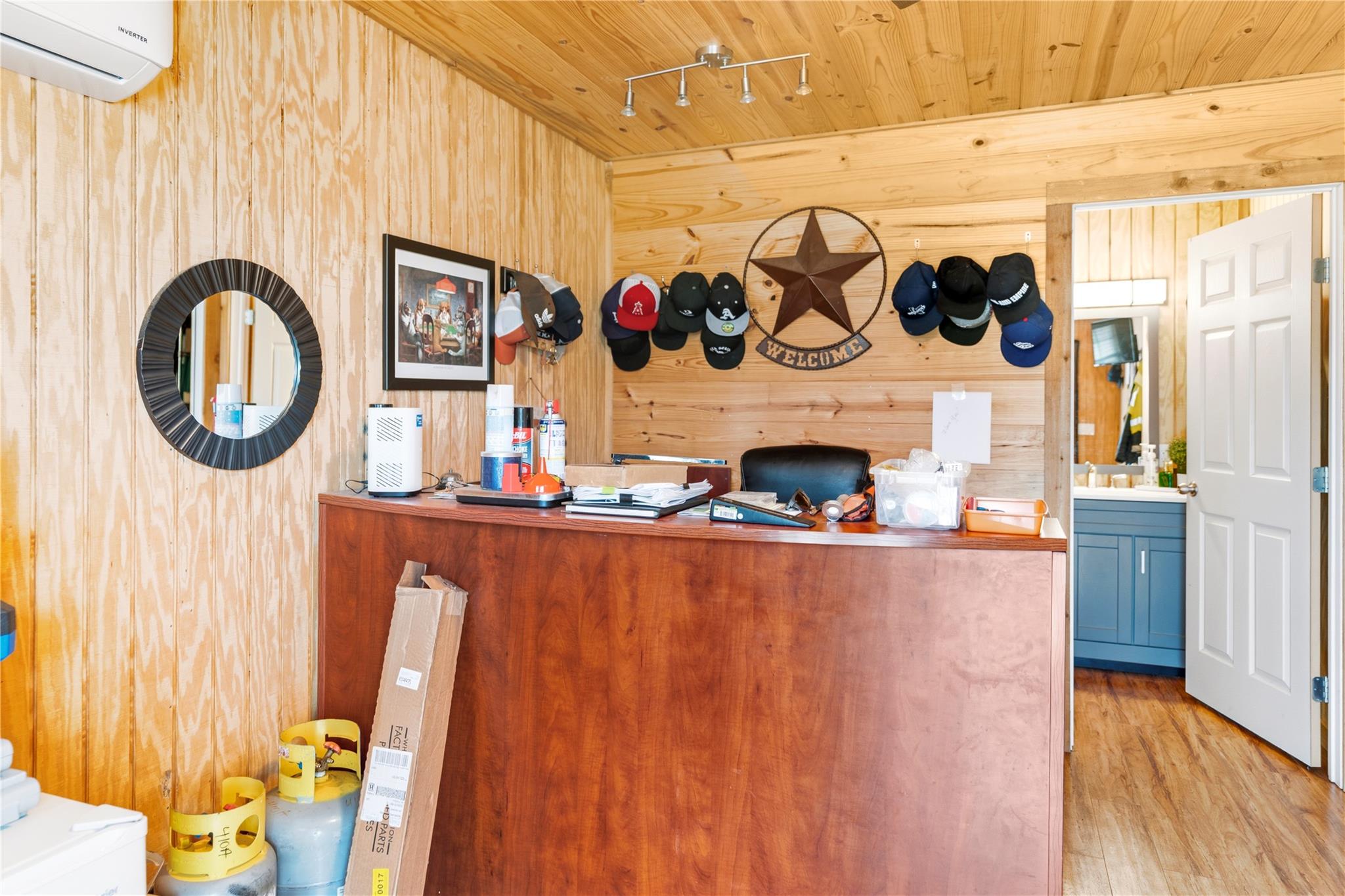 387 Highway 95 Highway S, Elgin, TX 78621