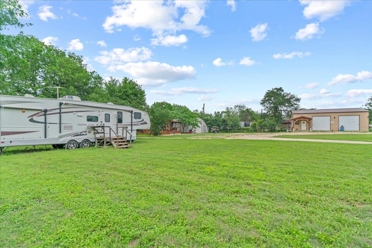 387 Highway 95 Highway S, Elgin, TX 78621