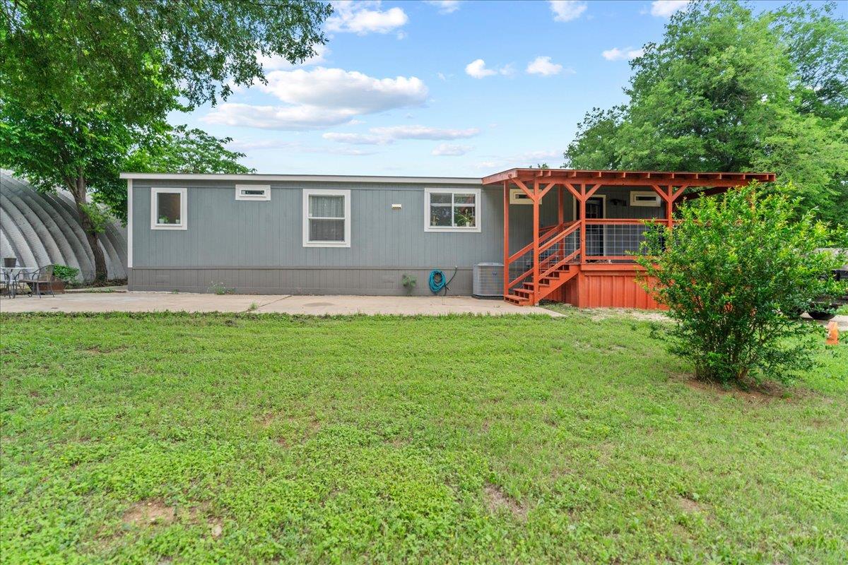 387 Highway 95 Highway S, Elgin, TX 78621