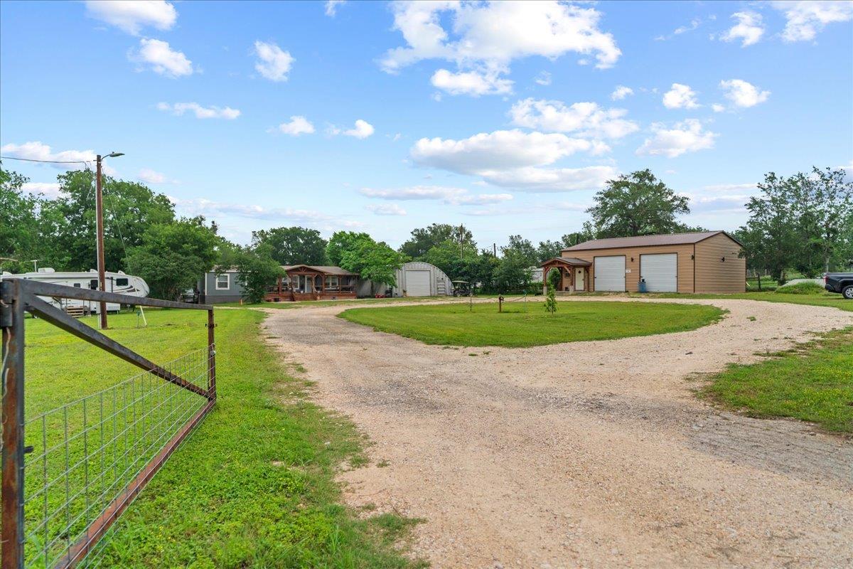 387 Highway 95 Highway S, Elgin, TX 78621