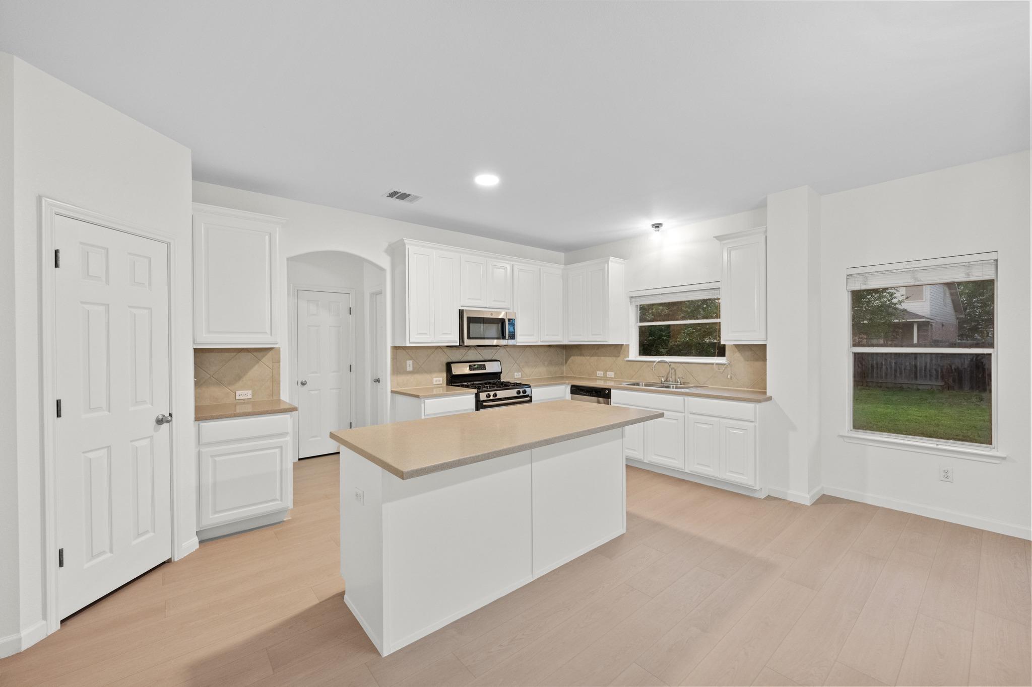4312 Hidden Lake Xing, Pflugerville, TX 78660