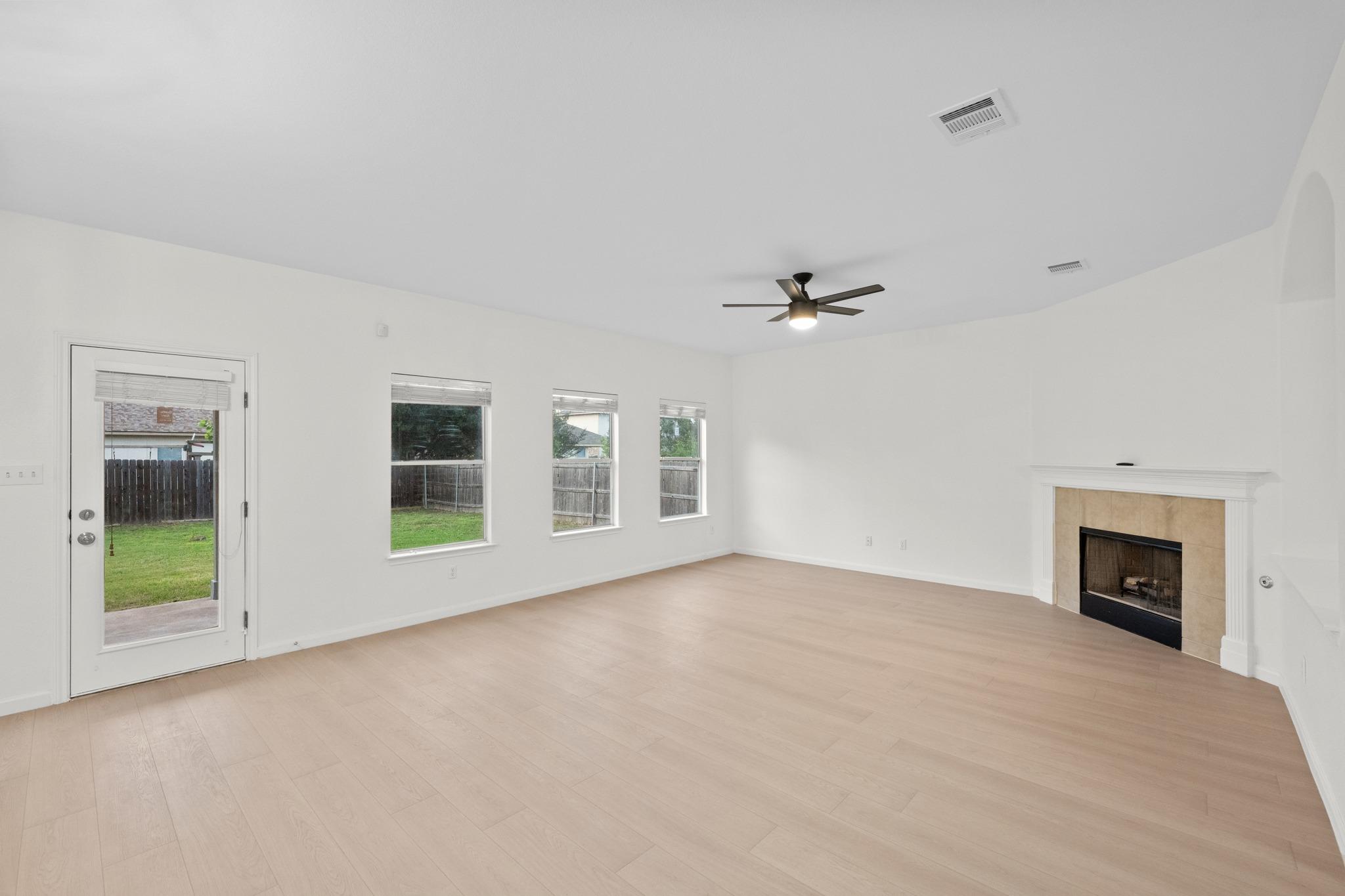 4312 Hidden Lake Xing, Pflugerville, TX 78660