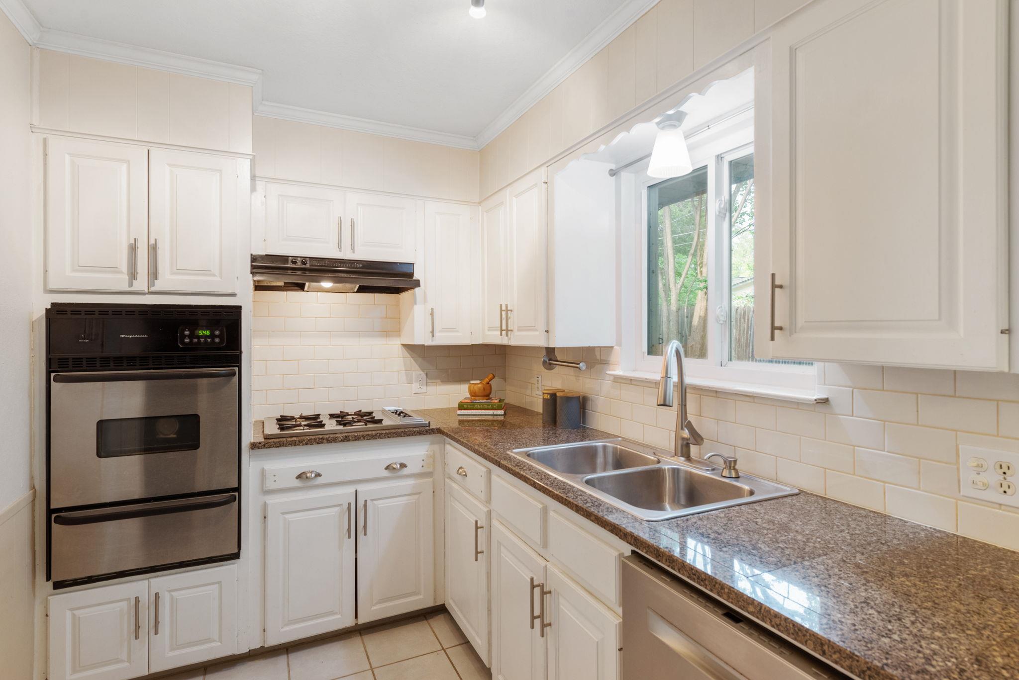 8203 Easter Cv, Austin, TX 78757