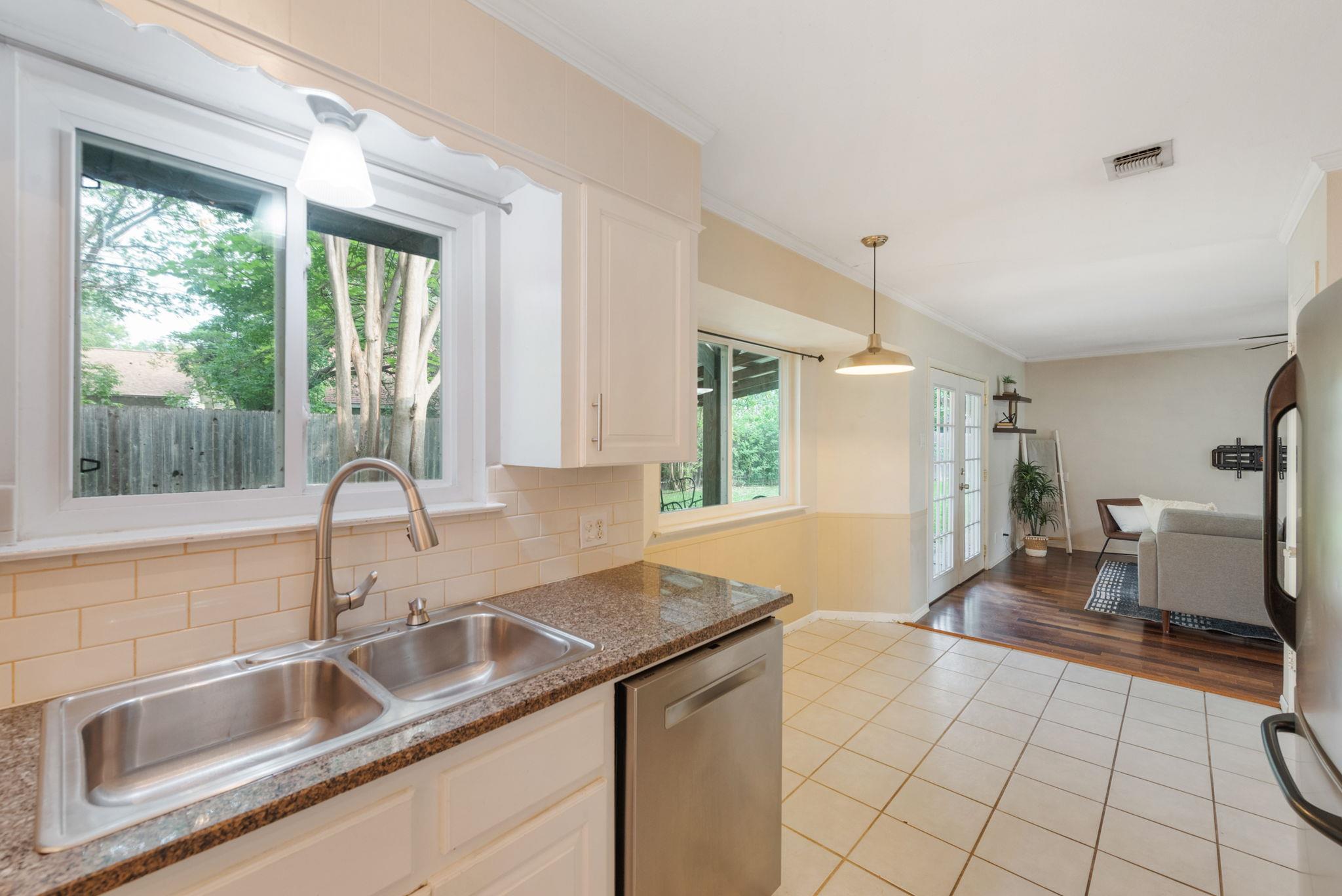 8203 Easter Cv, Austin, TX 78757