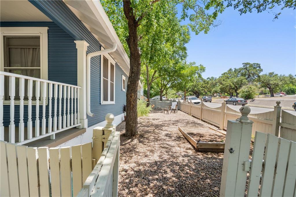 1811 Nickerson St, Austin, TX 78704