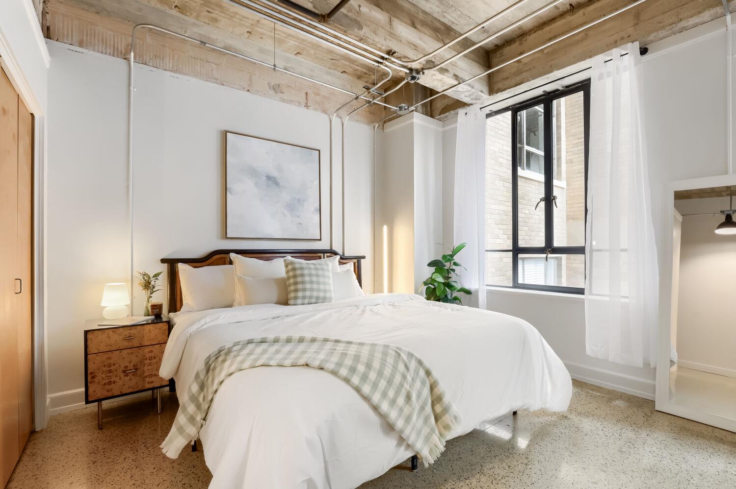 710 Colorado St # 4A, Austin, TX 78701