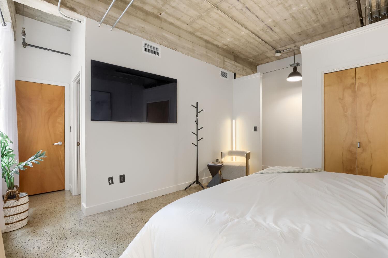 710 Colorado St # 4A, Austin, TX 78701