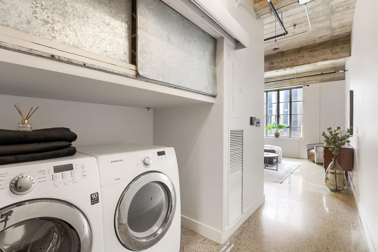 710 Colorado St # 4A, Austin, TX 78701