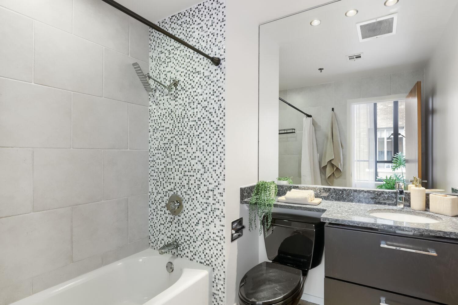 710 Colorado St # 4A, Austin, TX 78701