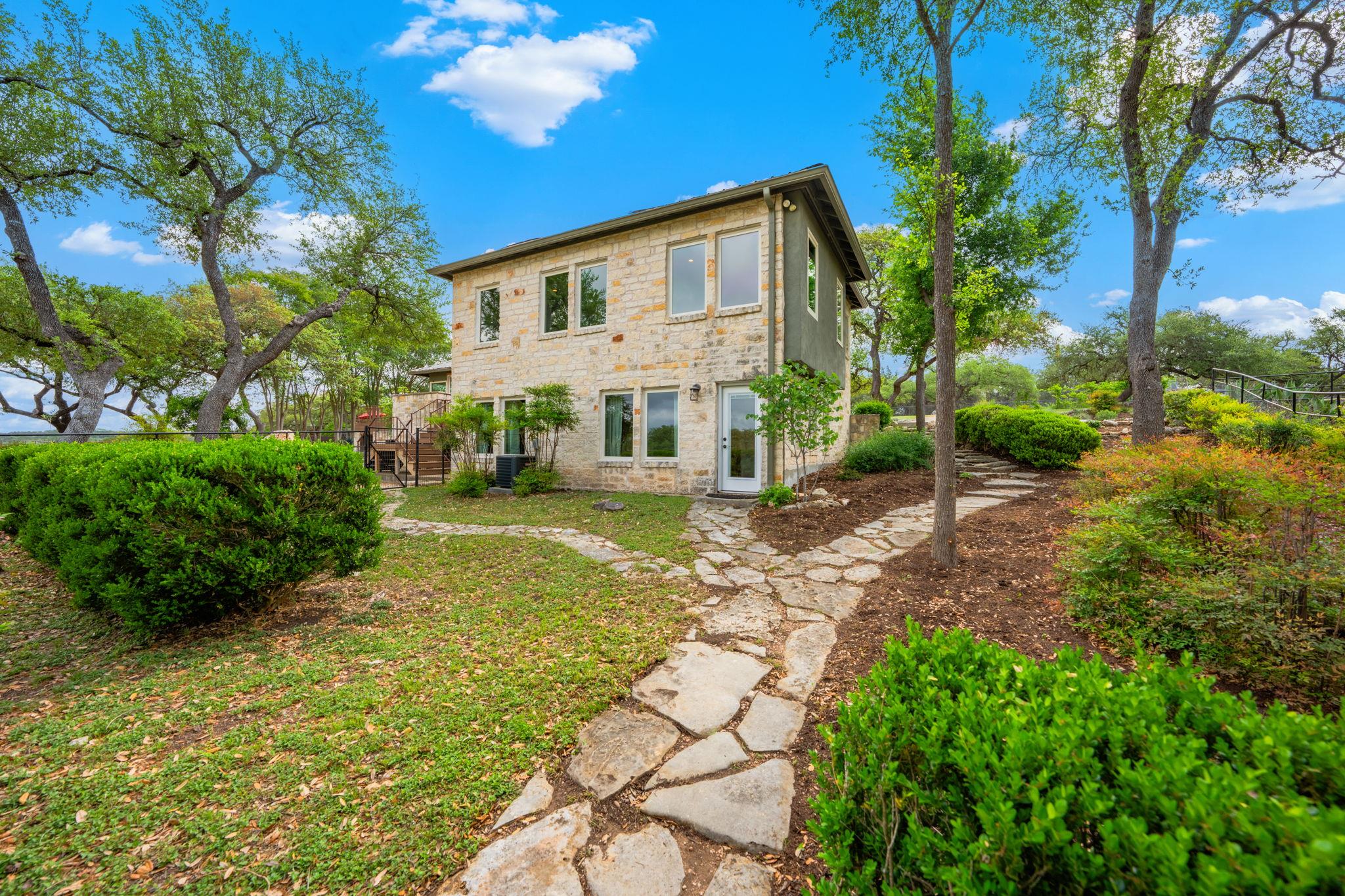 100 Rainbows End, Wimberley, TX 78676