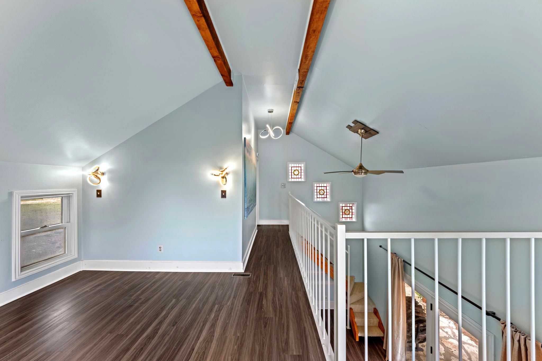 100 Rainbows End, Wimberley, TX 78676