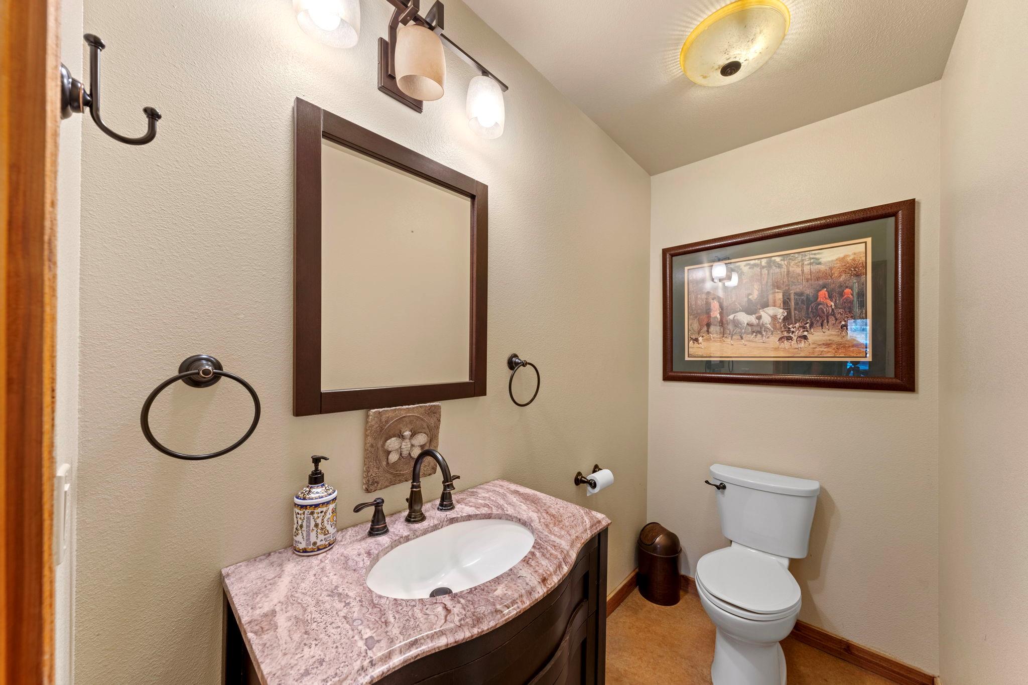 100 Rainbows End, Wimberley, TX 78676