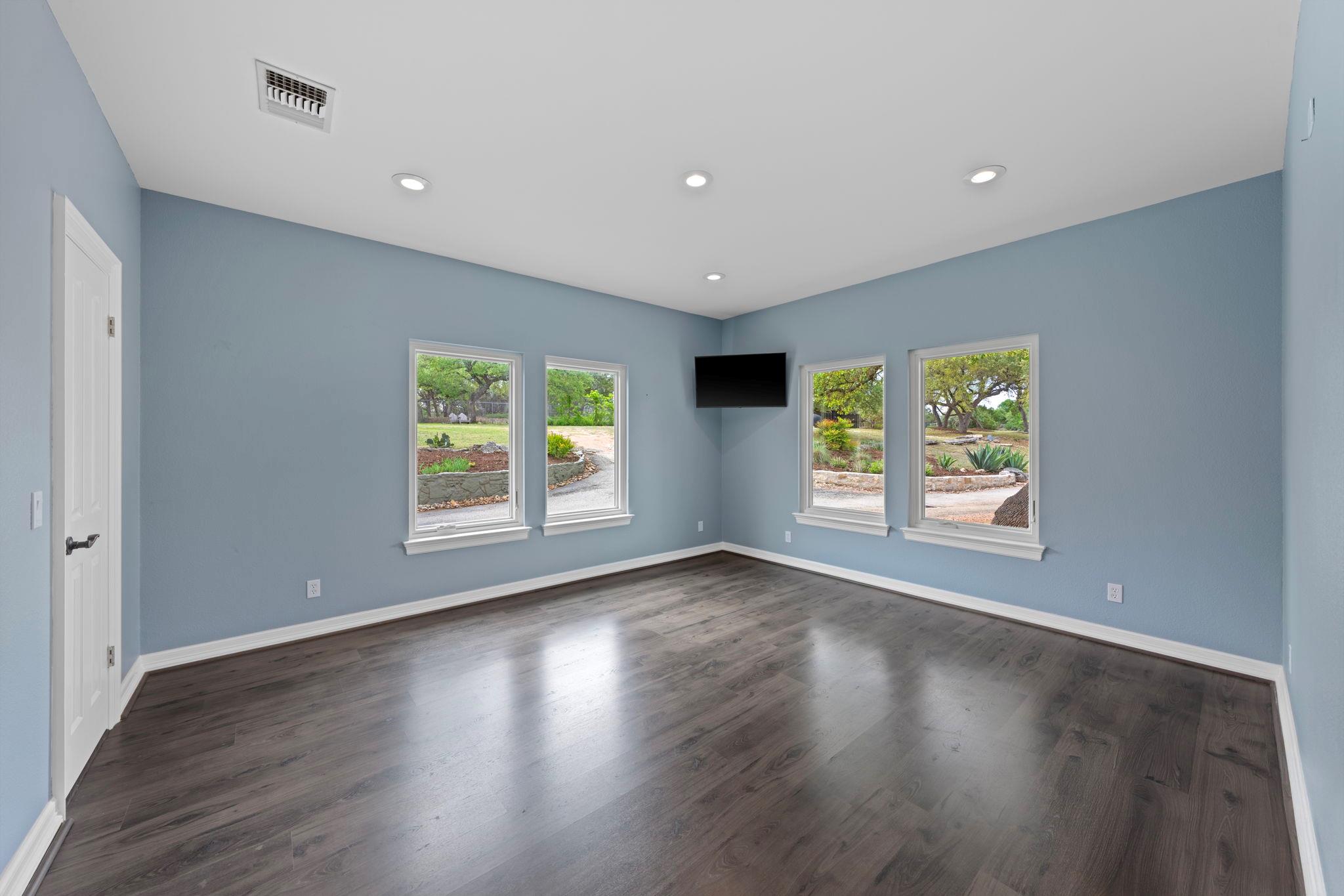100 Rainbows End, Wimberley, TX 78676