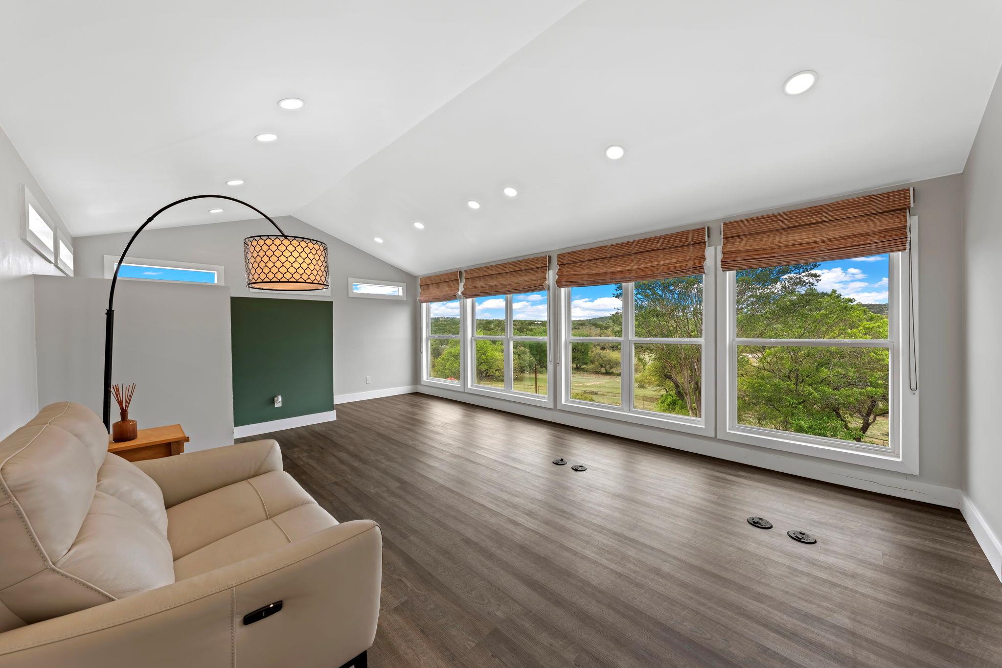 100 Rainbows End, Wimberley, TX 78676