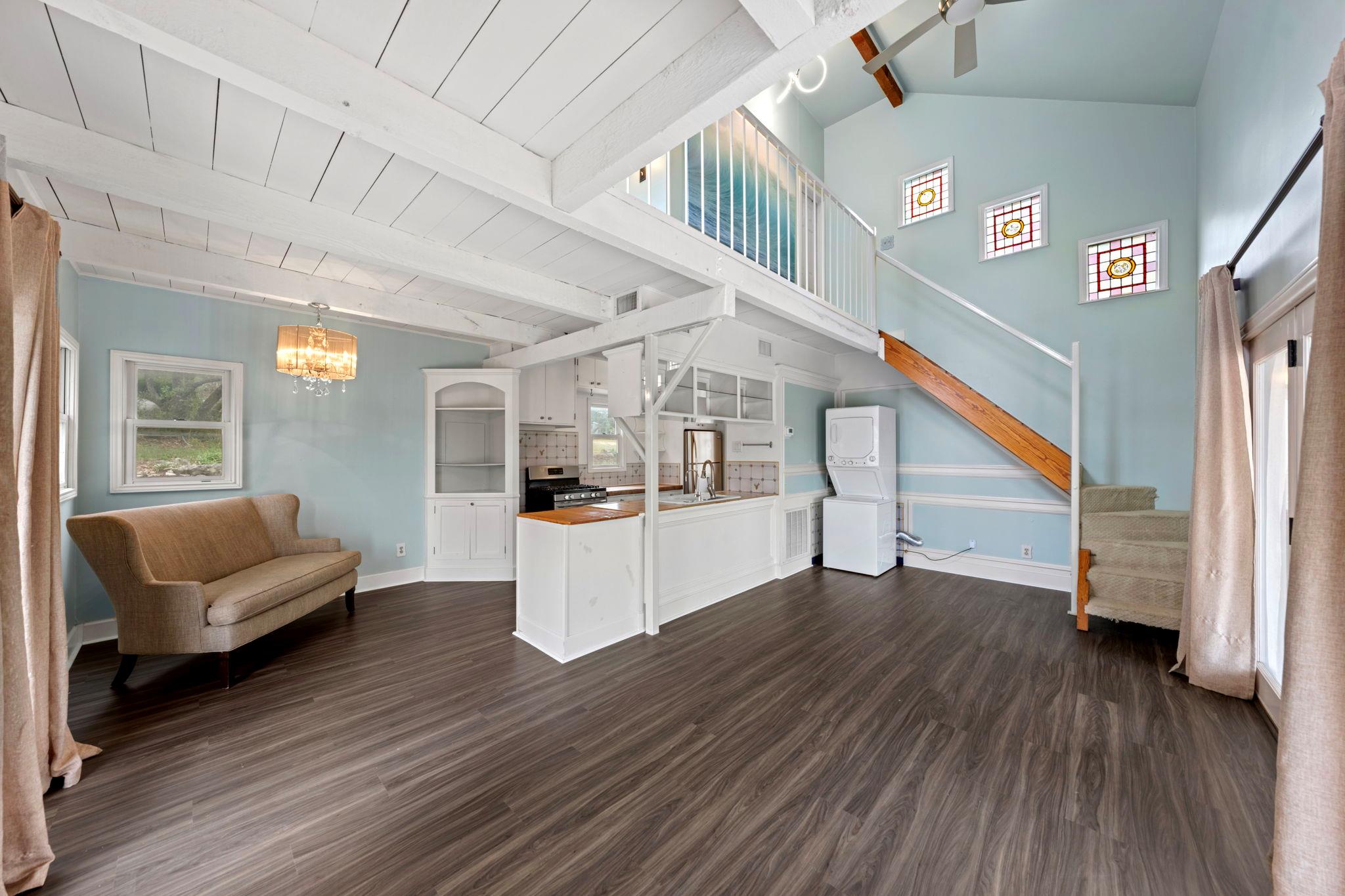 100 Rainbows End, Wimberley, TX 78676