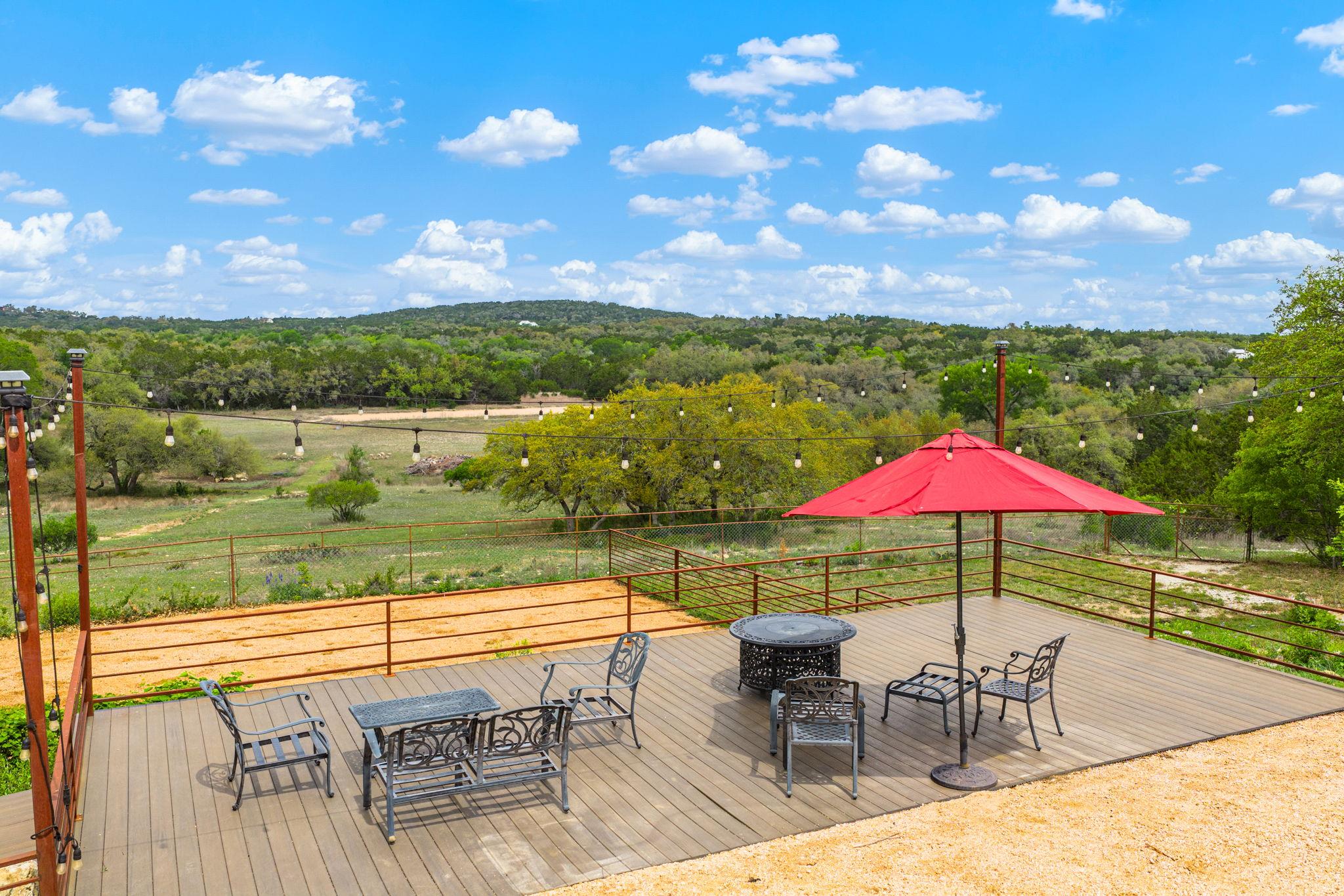 100 Rainbows End, Wimberley, TX 78676