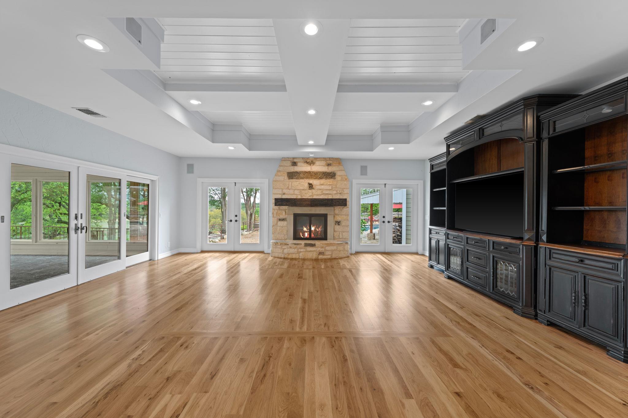 100 Rainbows End, Wimberley, TX 78676