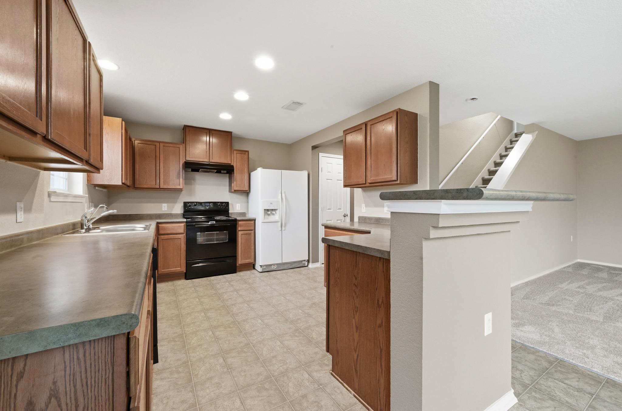 6800 Baythorne Dr, Austin, TX 78747