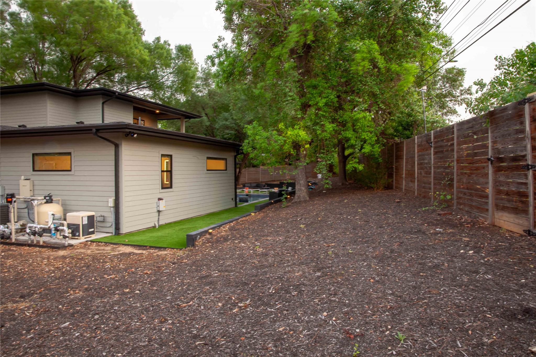 6100 Gena Ct, Austin, TX 78757