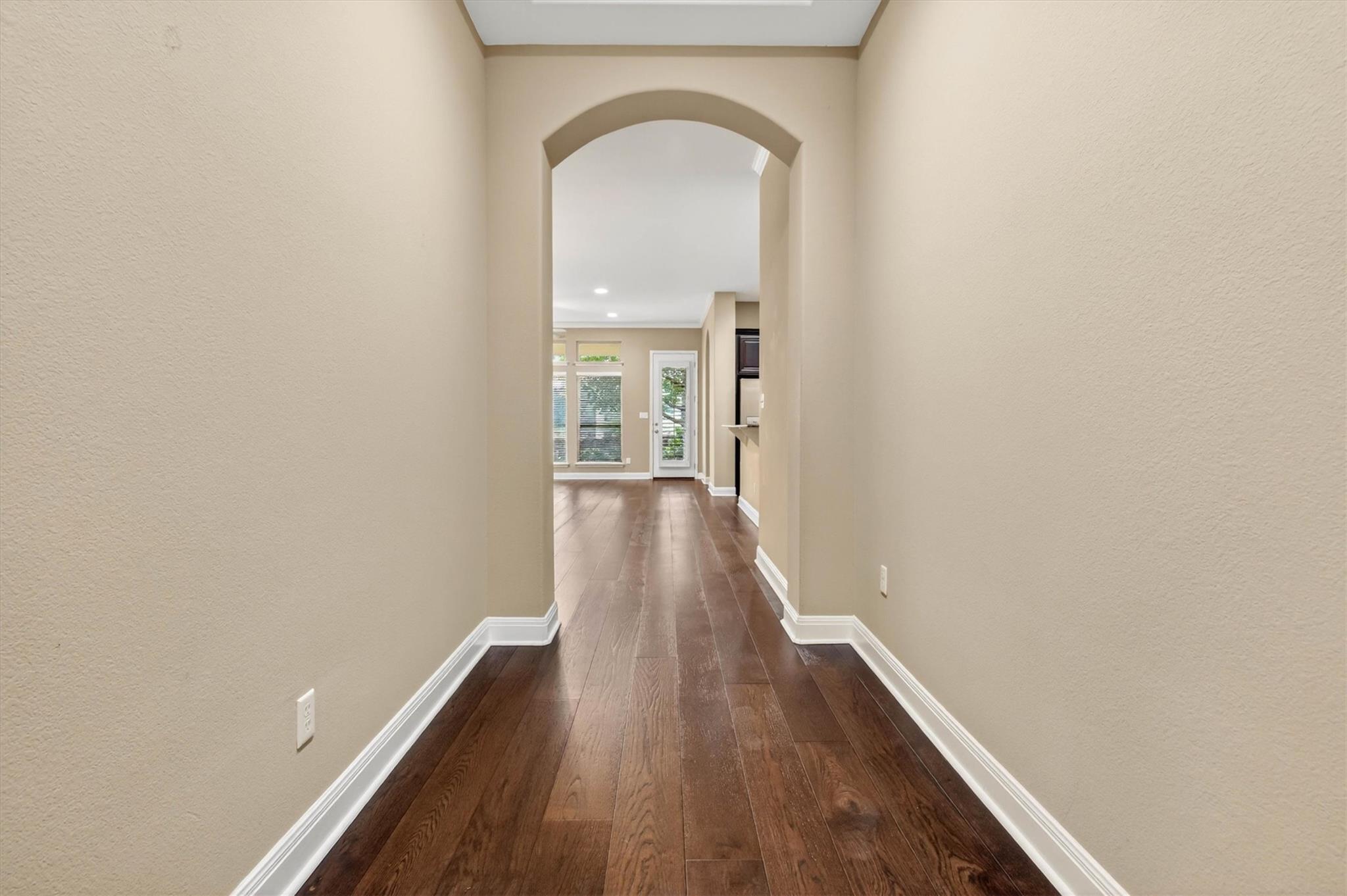 12521 Black Hills Dr, Austin, TX 78748