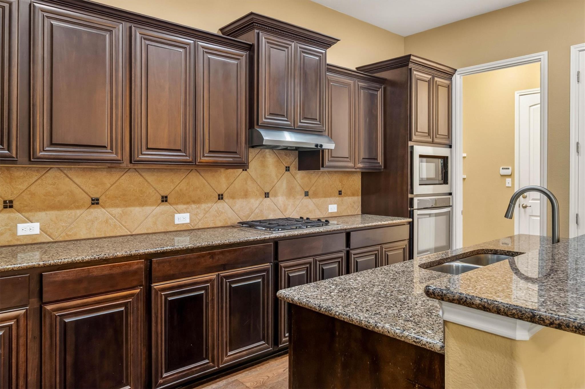 12521 Black Hills Dr, Austin, TX 78748