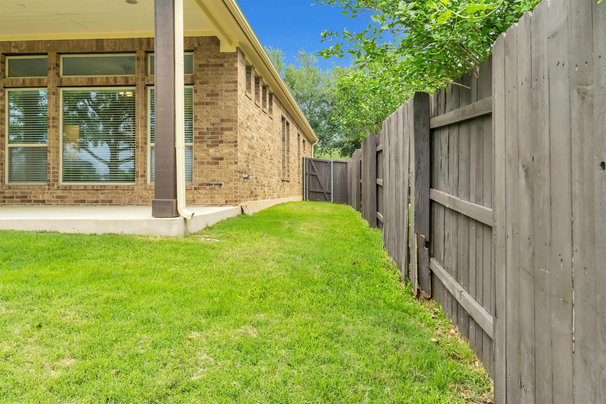 12521 Black Hills Dr, Austin, TX 78748