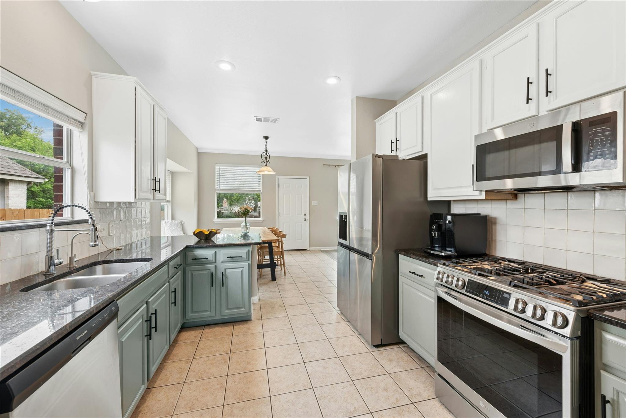 1713 Fort Grant Dr, Round Rock, TX 78665