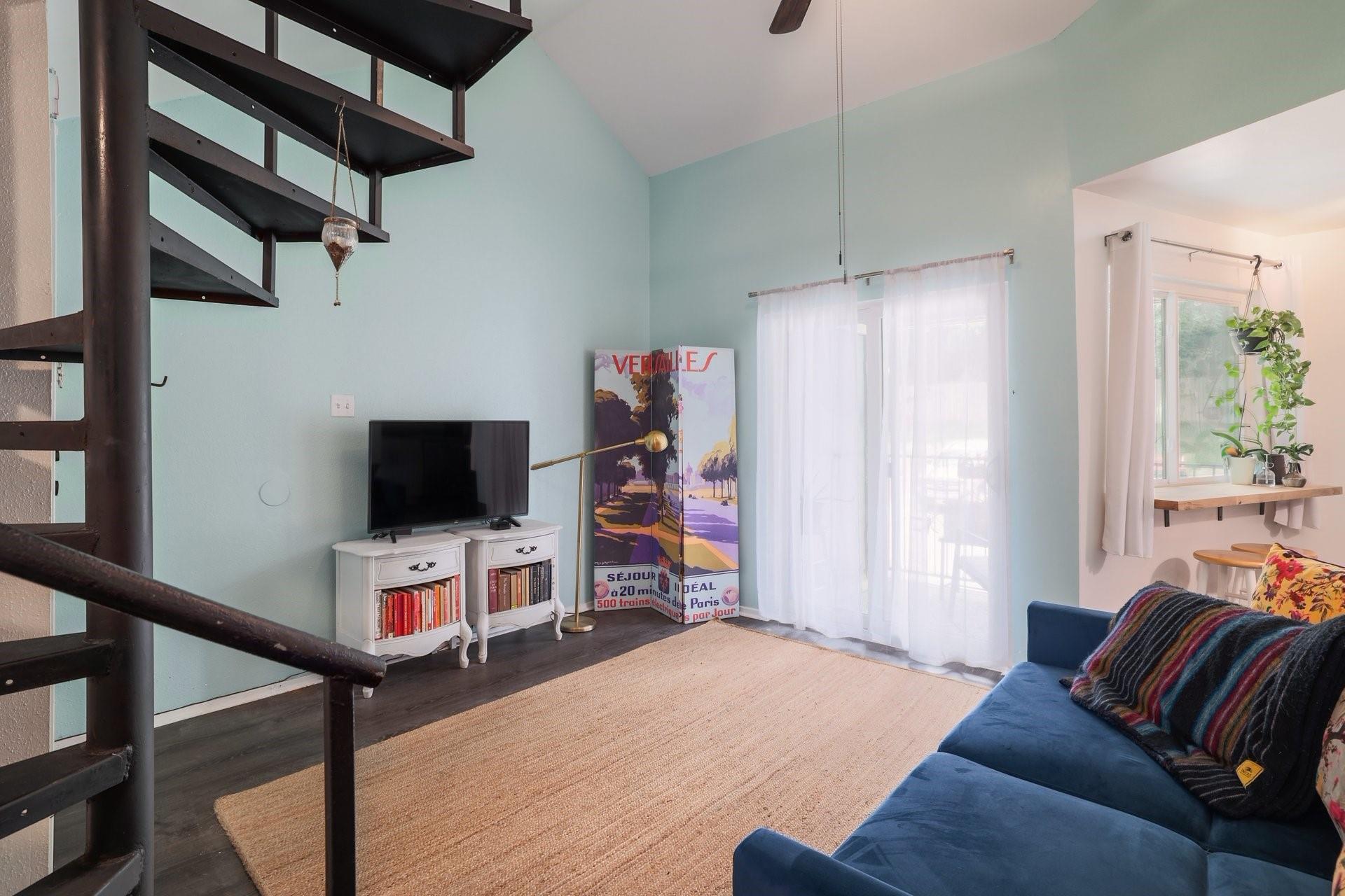 1840 Burton Dr # 223, Austin, TX 78741